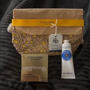 L'OCCITANE Immortelle Divine Youth Cream - Luxurious Gold, bag and hand lotion